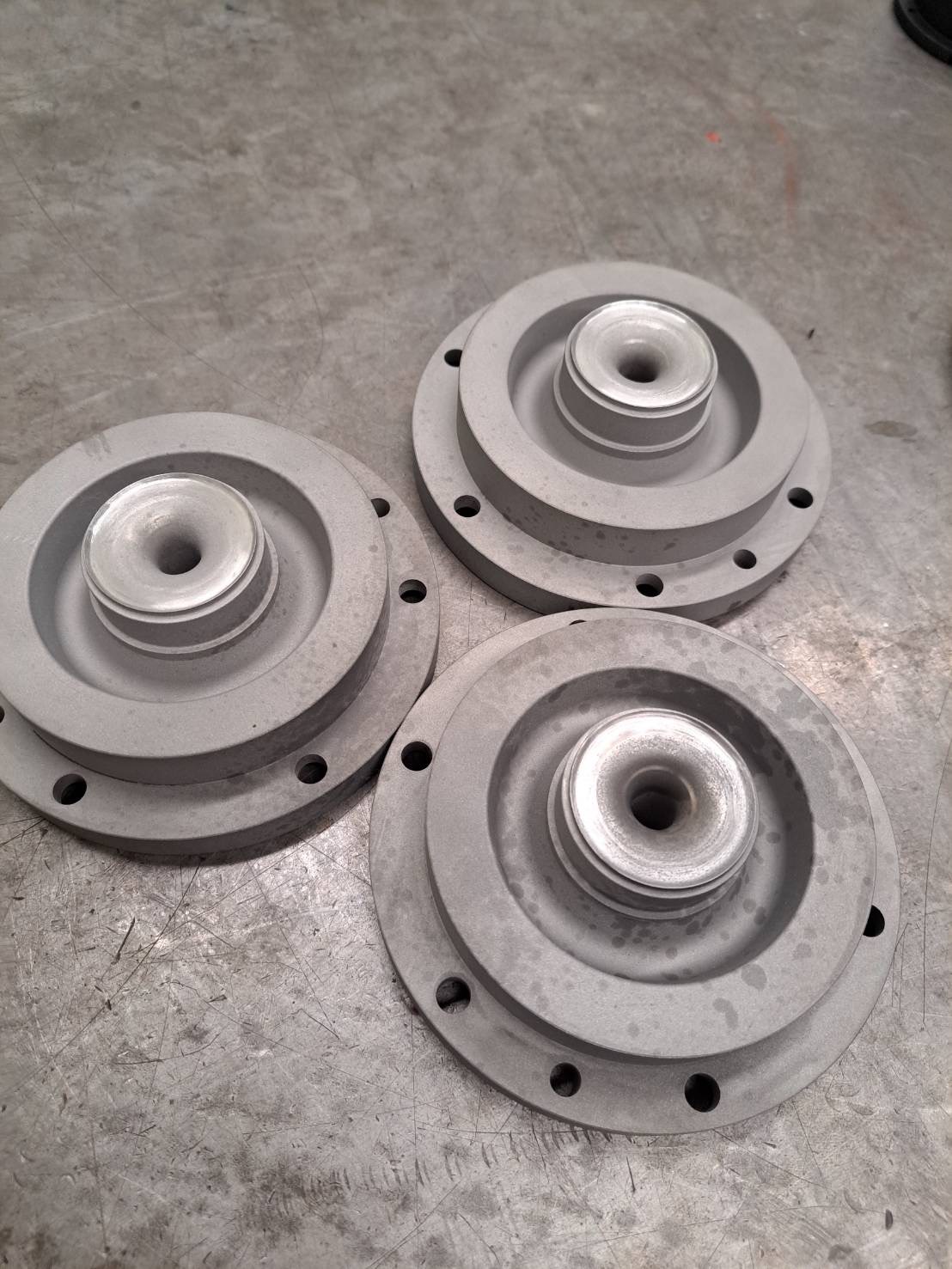 ガイドローラー部品のPVDコーティング